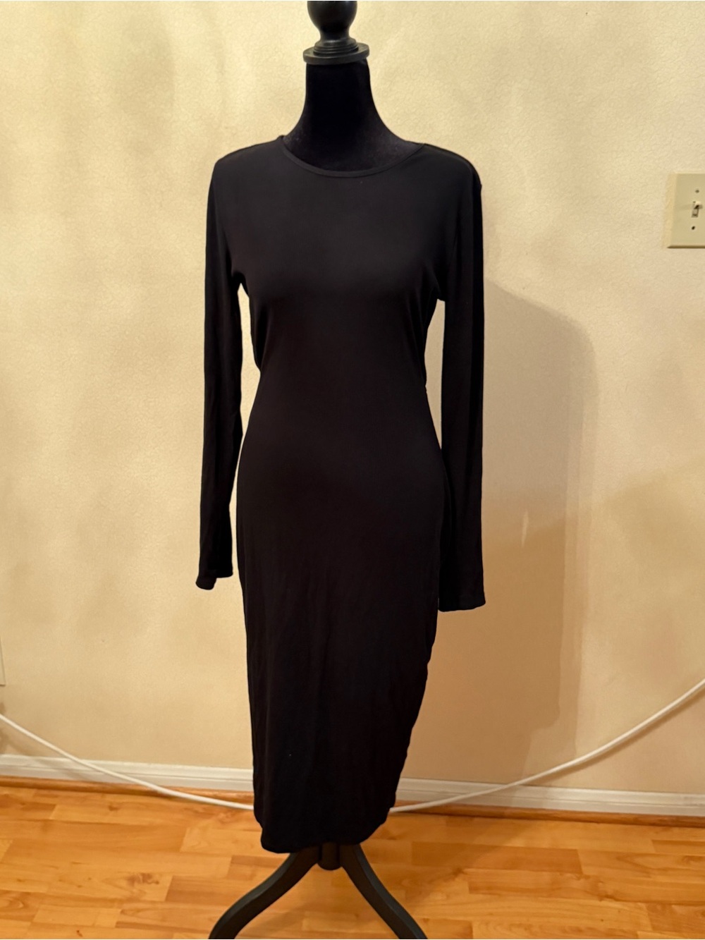 Heart Hips Black Long Sleeve Bodycon Midi Dress